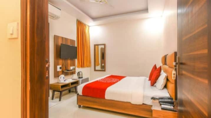 Hotel Roma Deluxe - New Delhi Railway Station Luaran gambar